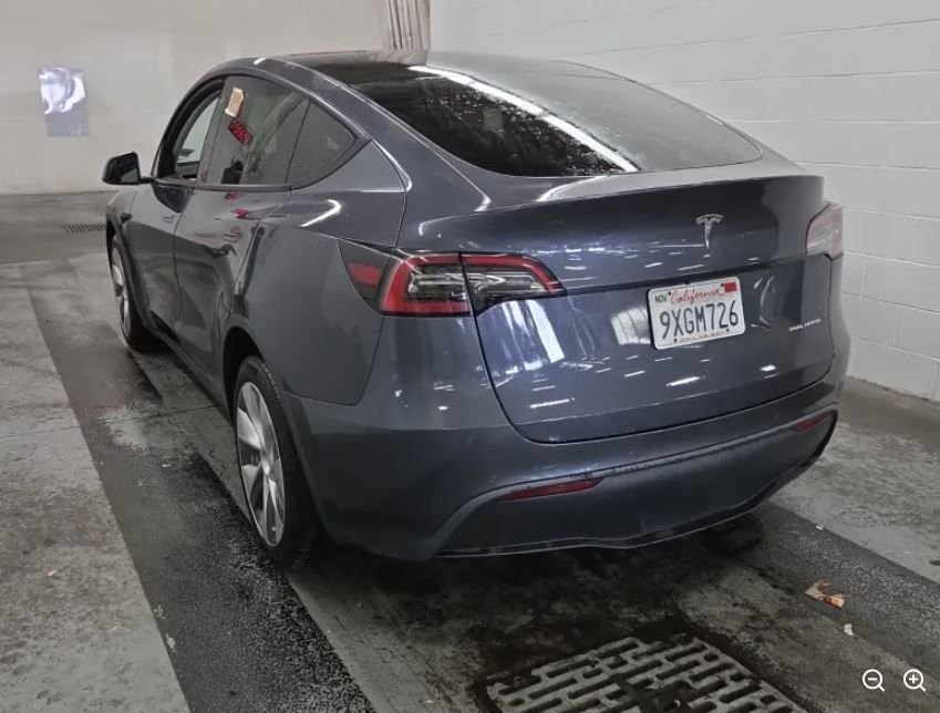 tesla model y 2022 7SAYGDEE0NF321624 image tesla model y 2022 7SAYGDEE0NF321624 image